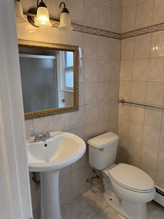 Building Photo - 2513 Palisade Ave