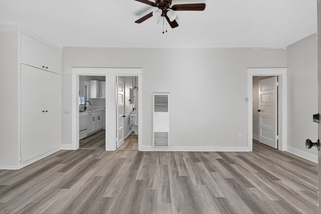 Building Photo - 905 Cherry Ave