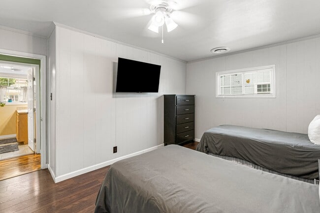 Building Photo - 3317 Olsen Dr