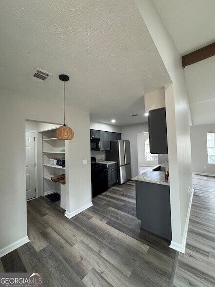 Building Photo - 3821 River Rd