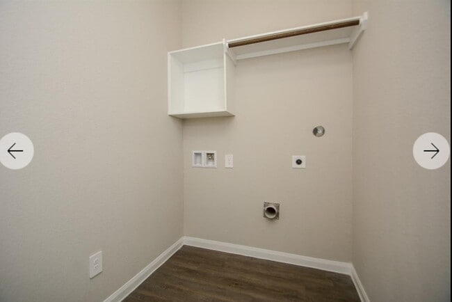 Building Photo - 4335 Rosemary Ln
