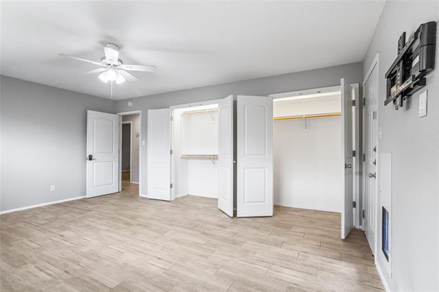 Building Photo - 2733 Sandage Ave