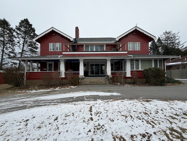 Building Photo - 630 Washington St