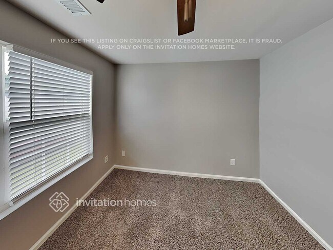 Building Photo - 716 Raindrops Rd