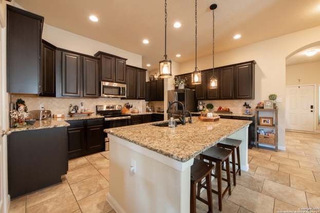 Building Photo - 5633 Briar Fld