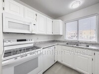 Building Photo - 49 S 200 W