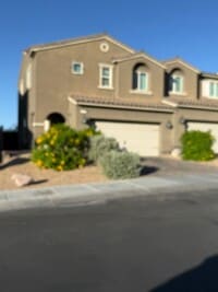 Building Photo - Magnificent Townhome Located In Quail Ridge Community!