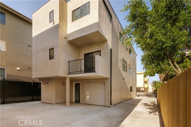Building Photo - 1249 Seward St