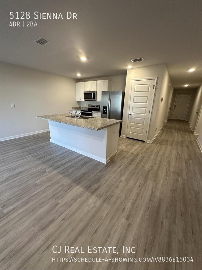 Building Photo - 5128 Sienna Dr
