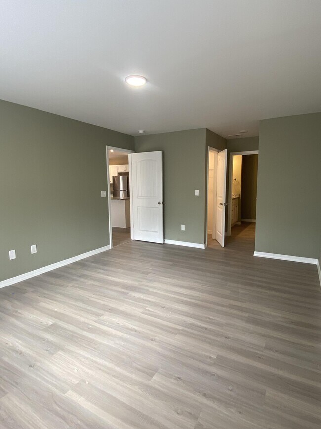 Building Photo - 252 S 1516