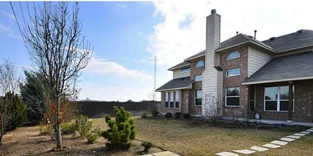 Building Photo - 2103 Ariella Dr