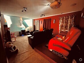 Building Photo - ONE OF A KIND 5bed/4bath!  *HOME THEATER* ...