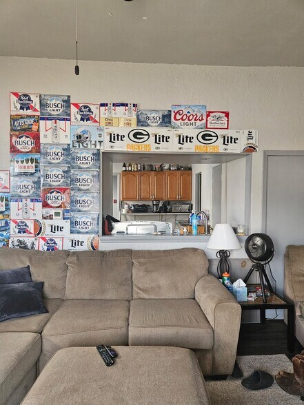 Building Photo - 210 West Ave