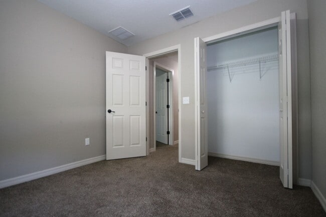 Building Photo - BEAUTIFUL 3 Bd/2Ba Home!!