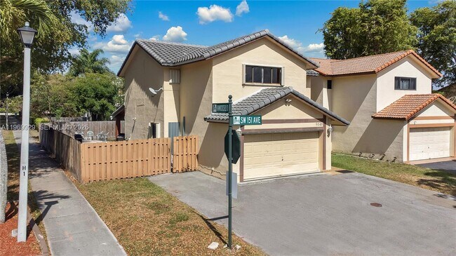 Building Photo - 9646 SW 151 Ave