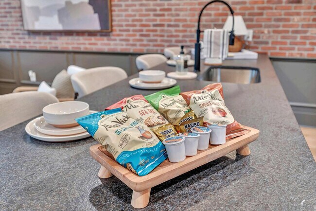 Building Photo - 1701 Portland Ave