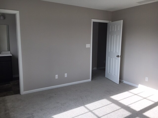Primary bedroom with ensuite bath - 2571 W 127th Pl