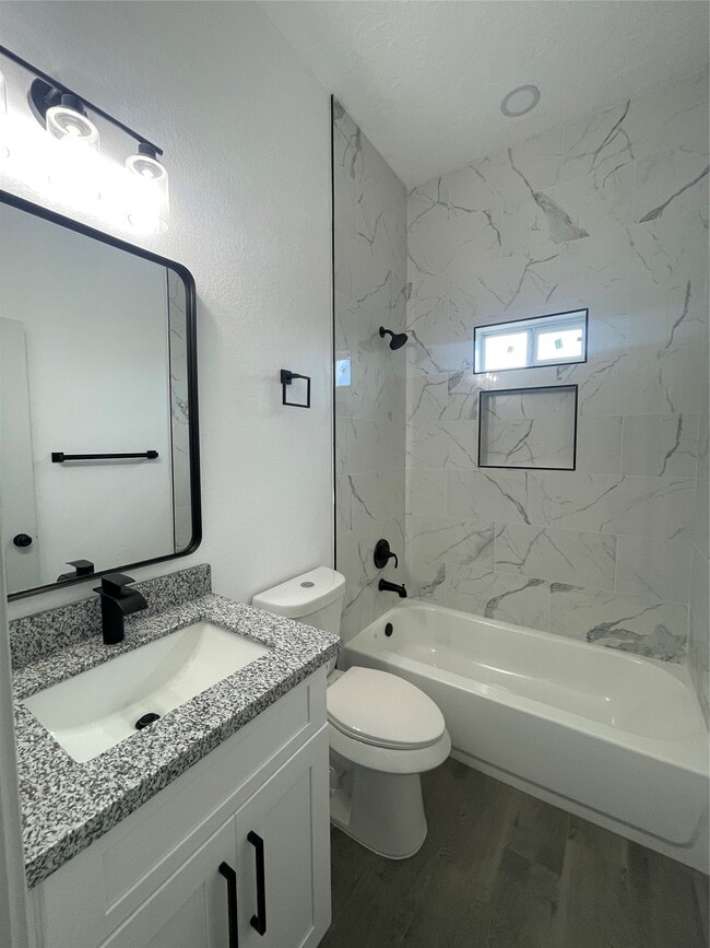 Building Photo - 1610 Rd 5729