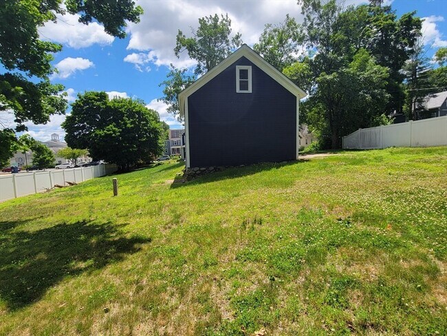 Building Photo - 136 Commonwealth Rd