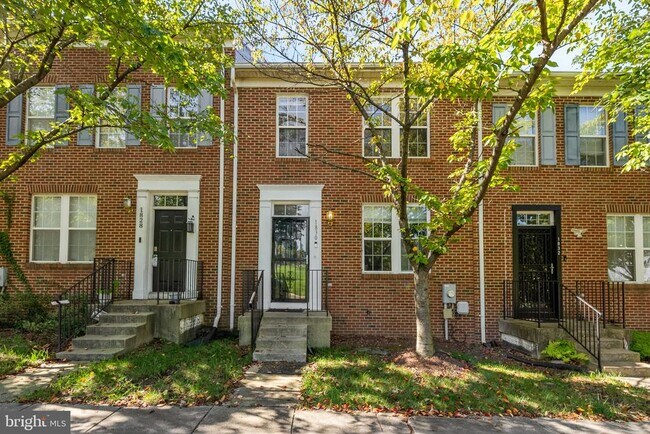 Building Photo - 1830 Webster Pl SE