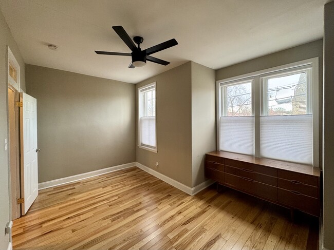 Main bedroom - 2103 13th St SE