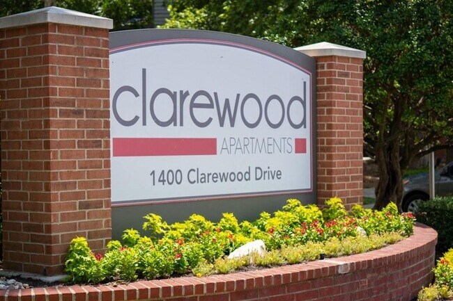 Building Photo - 1400 Clarewood Dr