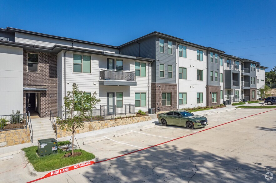 Cedar Lakes 7455 W Camp Wisdom Rd Dallas TX 75236 Apartment Finder