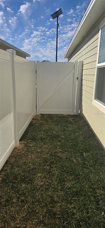 Building Photo - 8480 SW 41st Cir