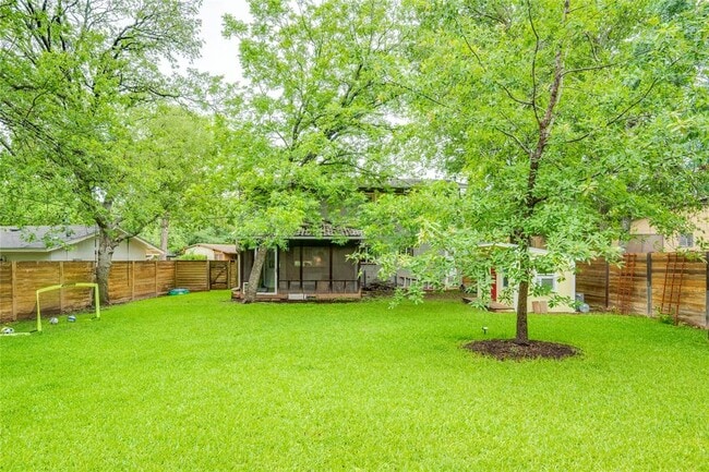 Building Photo - 406 Arbor Ln