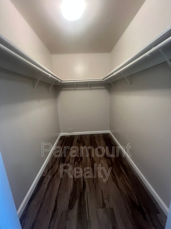 Building Photo - 25684 Spring Dr