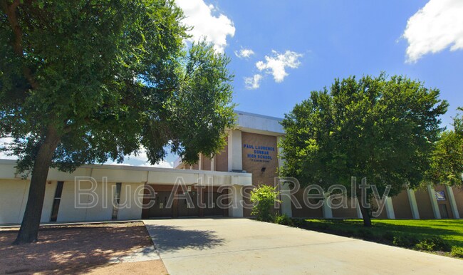 Building Photo - 5633 Ramey Ave