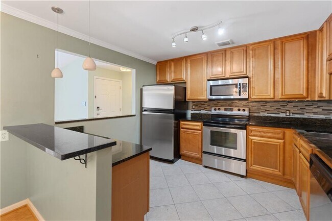 Building Photo - 1468 Briarwood Rd NE