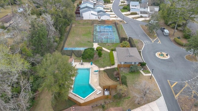 Building Photo - 3128 Blairstone Ct