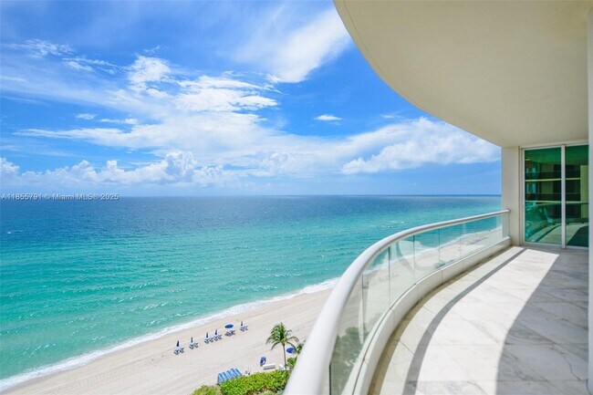 Building Photo - 16051 Collins Ave