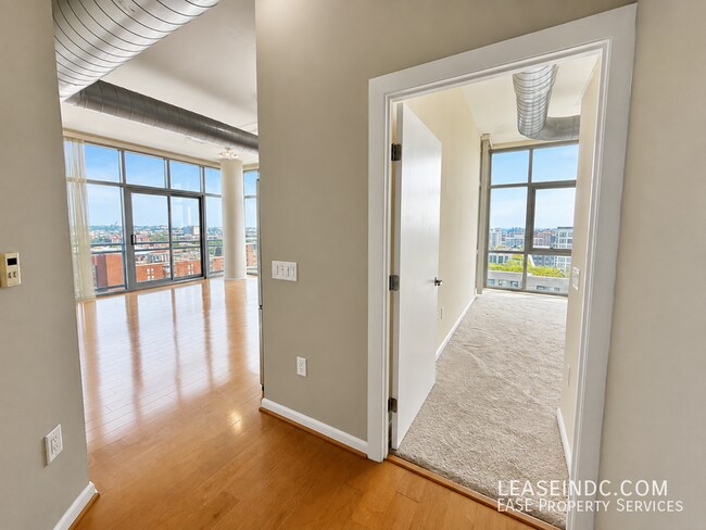Building Photo - 811 4th St NW