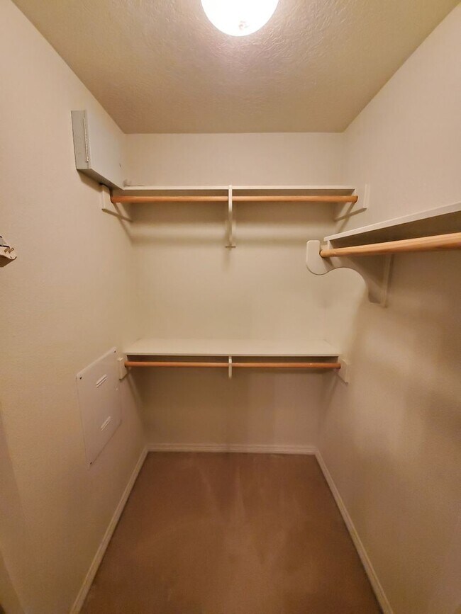 Building Photo - College Station - 2 Bed / 2.5 Bath / 2 sto...