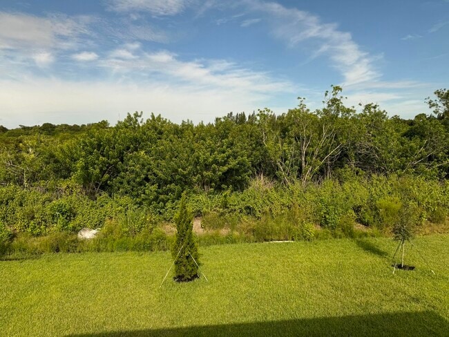 Building Photo - 664 Carlyle Wy