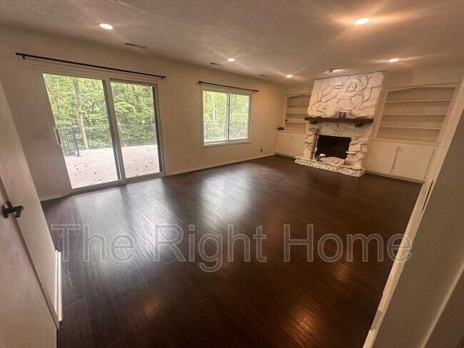 Building Photo - 11736 Quail Dr