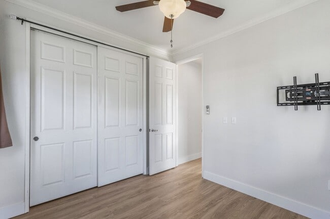 Building Photo - Bright & Updated 2BR Home in Kapolei | Solar, 2-Car Garage & Pet-Friendly Yard