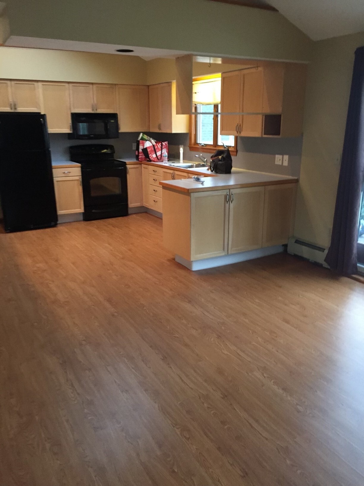 Building Photo - 42 Pond St