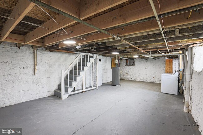 Building Photo - 2819 Presbury St