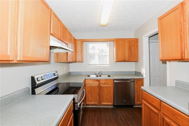 Building Photo - 6468 Wellington Chase Ct