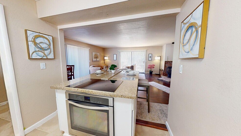 Building Photo - 15395 Lake Arthur Rd