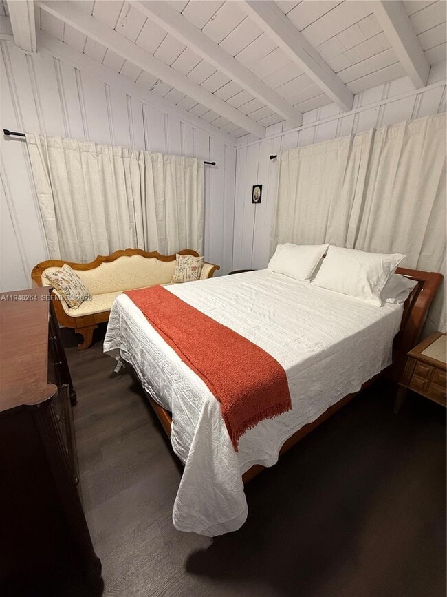 Building Photo - 2036 NE 21st Ave