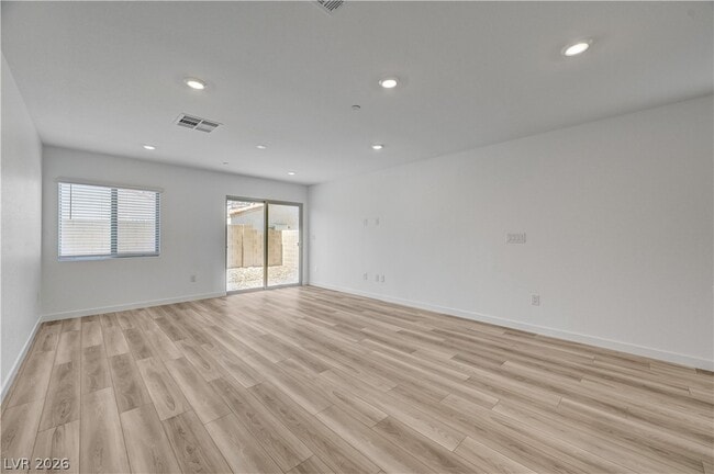 Building Photo - 2124 Abraham Ave
