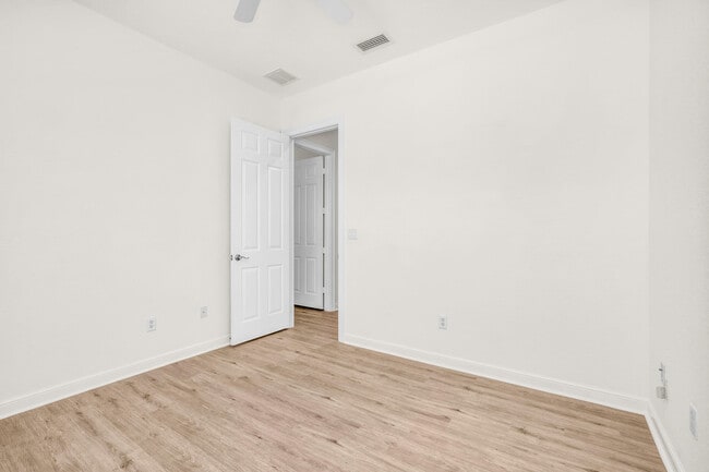 Building Photo - 650 Pacific Grove Dr