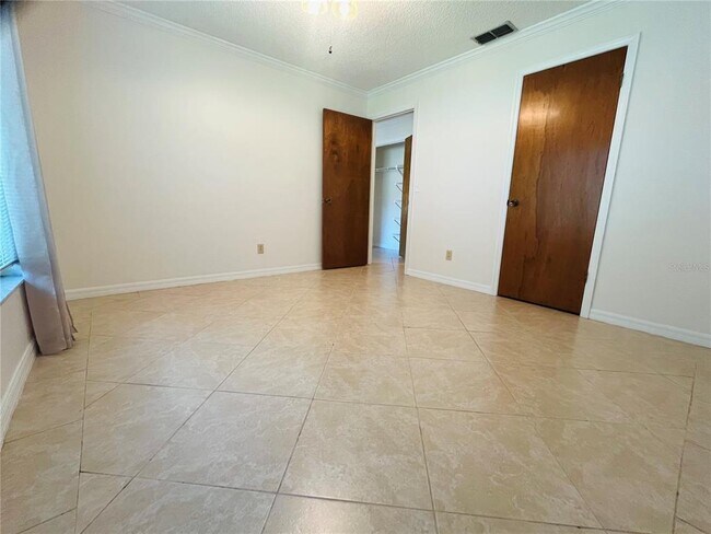 Building Photo - 1144 Lanyard St