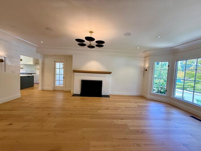 Building Photo - 5 Monte Vista Ave