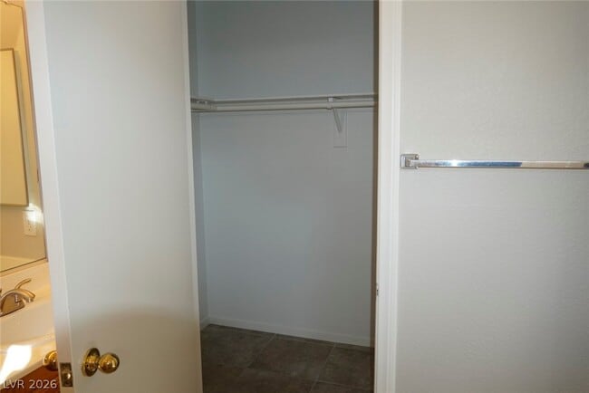 Building Photo - 131 Newburg Ave