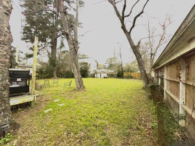 Building Photo - SOUTH DOWNS COTTAGE